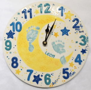 footprint-moon-clock