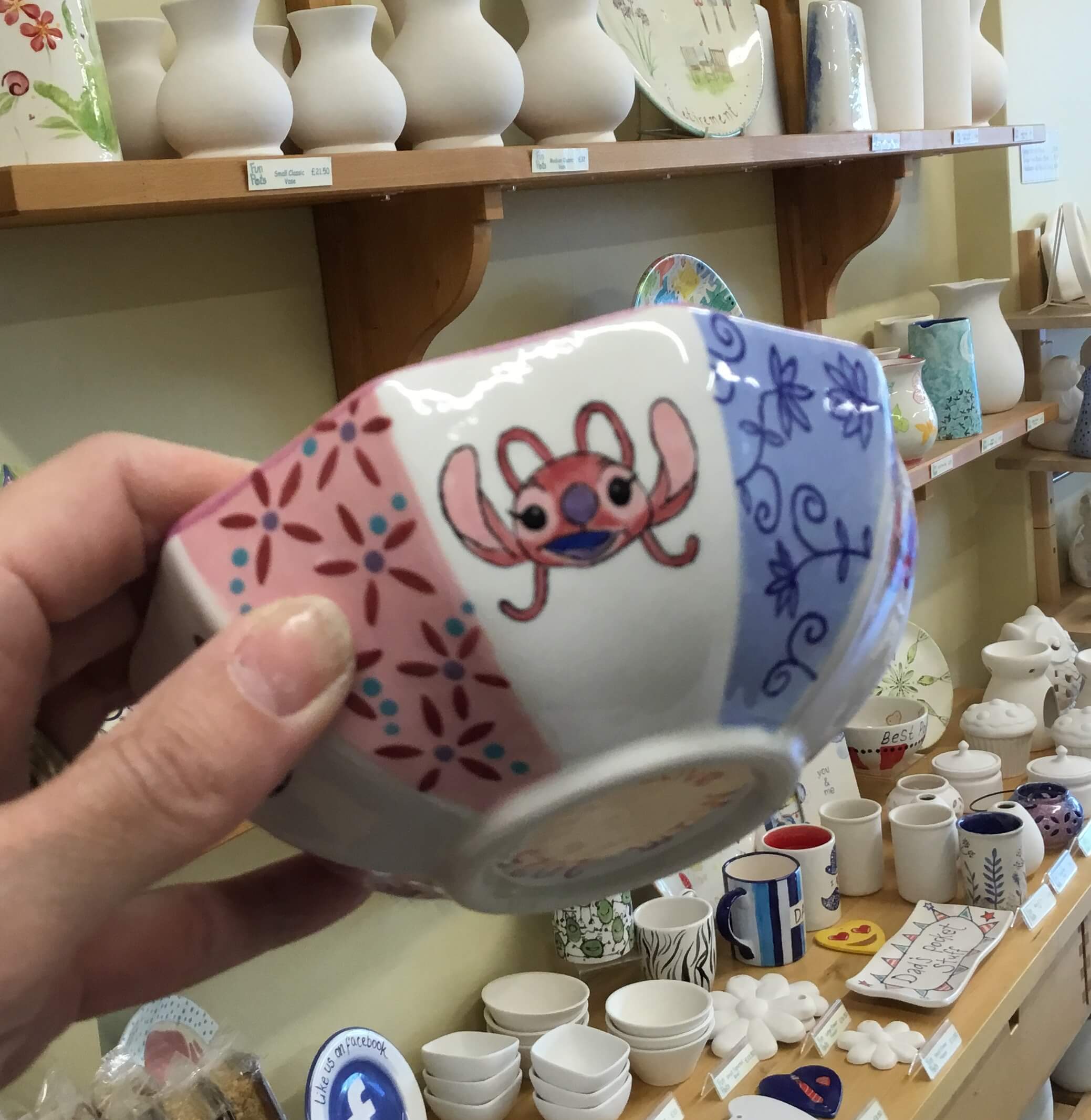 Snack Bowl (5.5cm H x 13.3cm W)