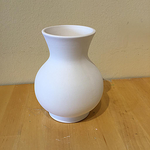 Small Classic Vase 11cm high